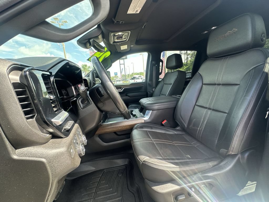 Used 2024 Chevrolet Silverado 2500 High Country w/ High Country Premium Package AWD/4WD image 19