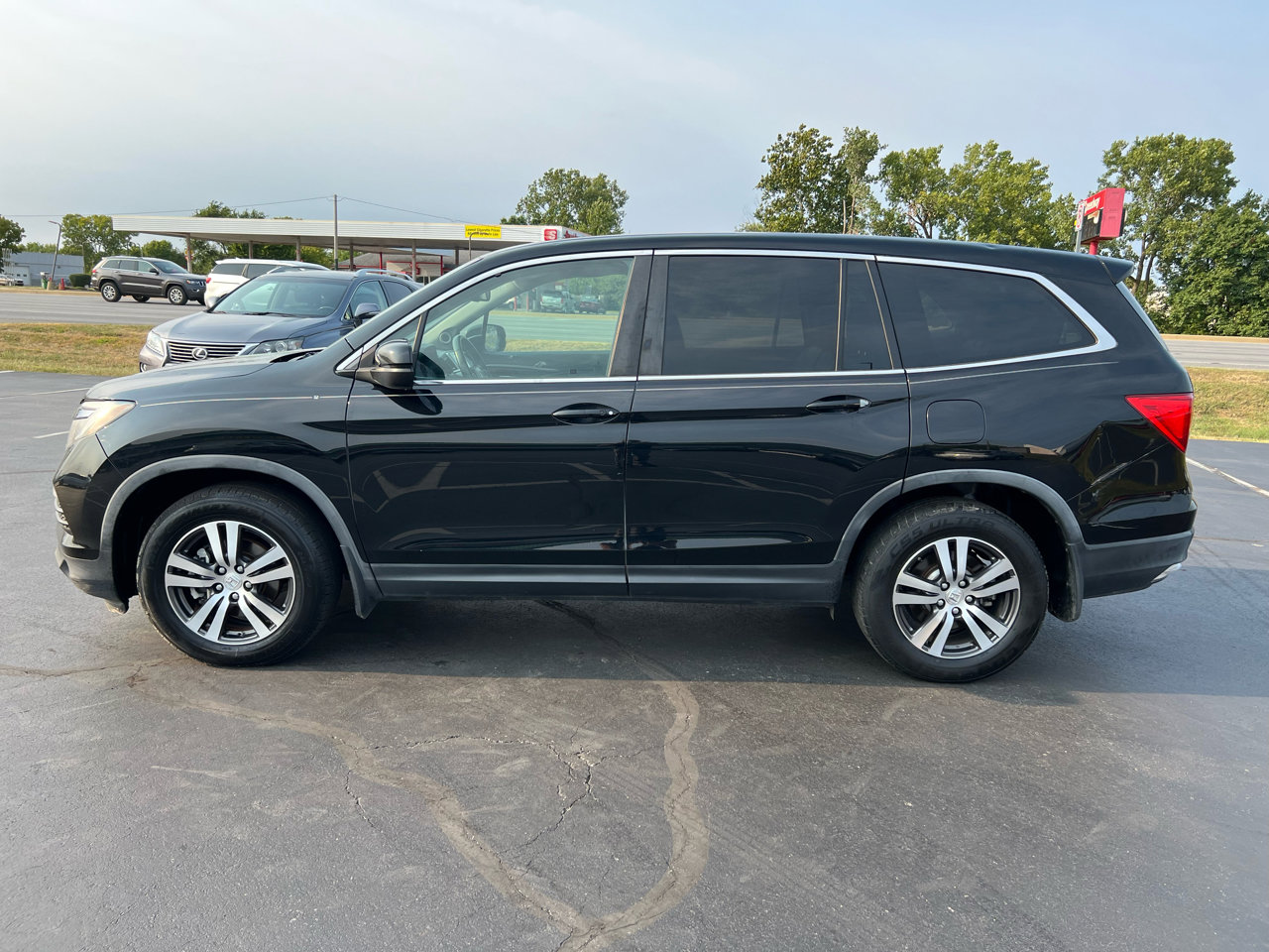 Used 2017 Honda Pilot EX-L image 3