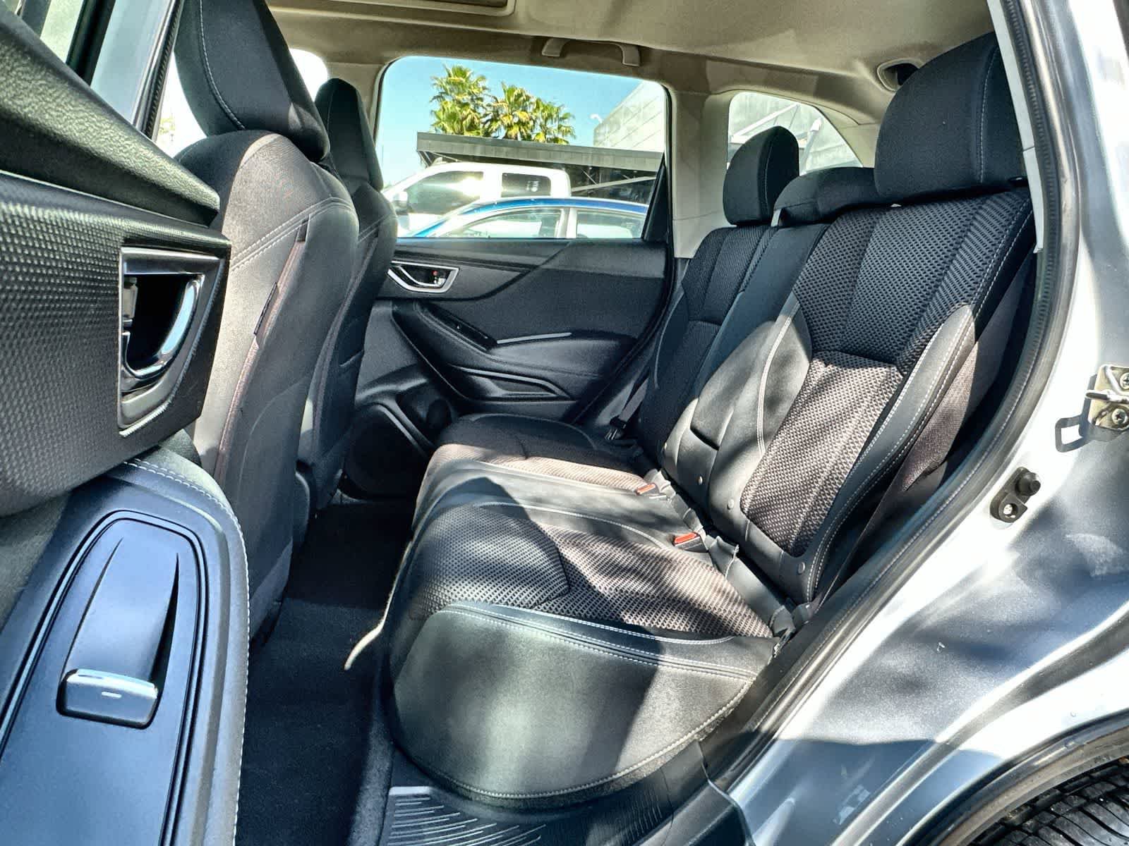 Used 2020 Subaru Forester Premium AWD/4WD image 4