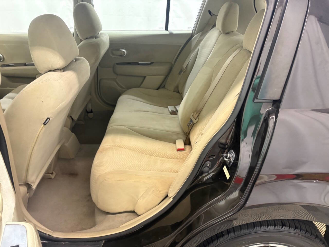 Used 2012 Nissan Versa 1.8 S w/ Special Edition Pkg image 34