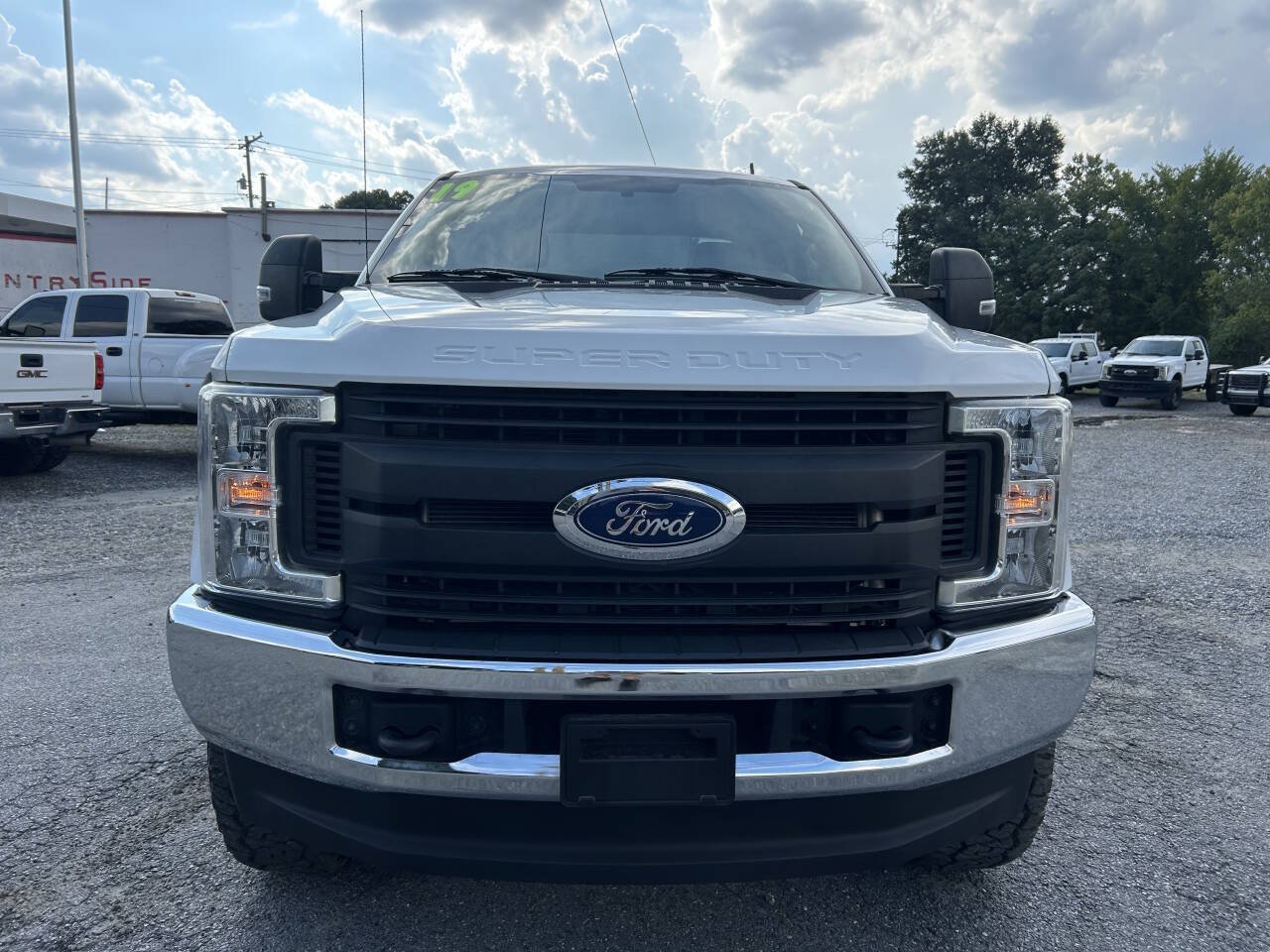 Used 2019 Ford F250 XL w/ XL Value Package AWD/4WD image 3