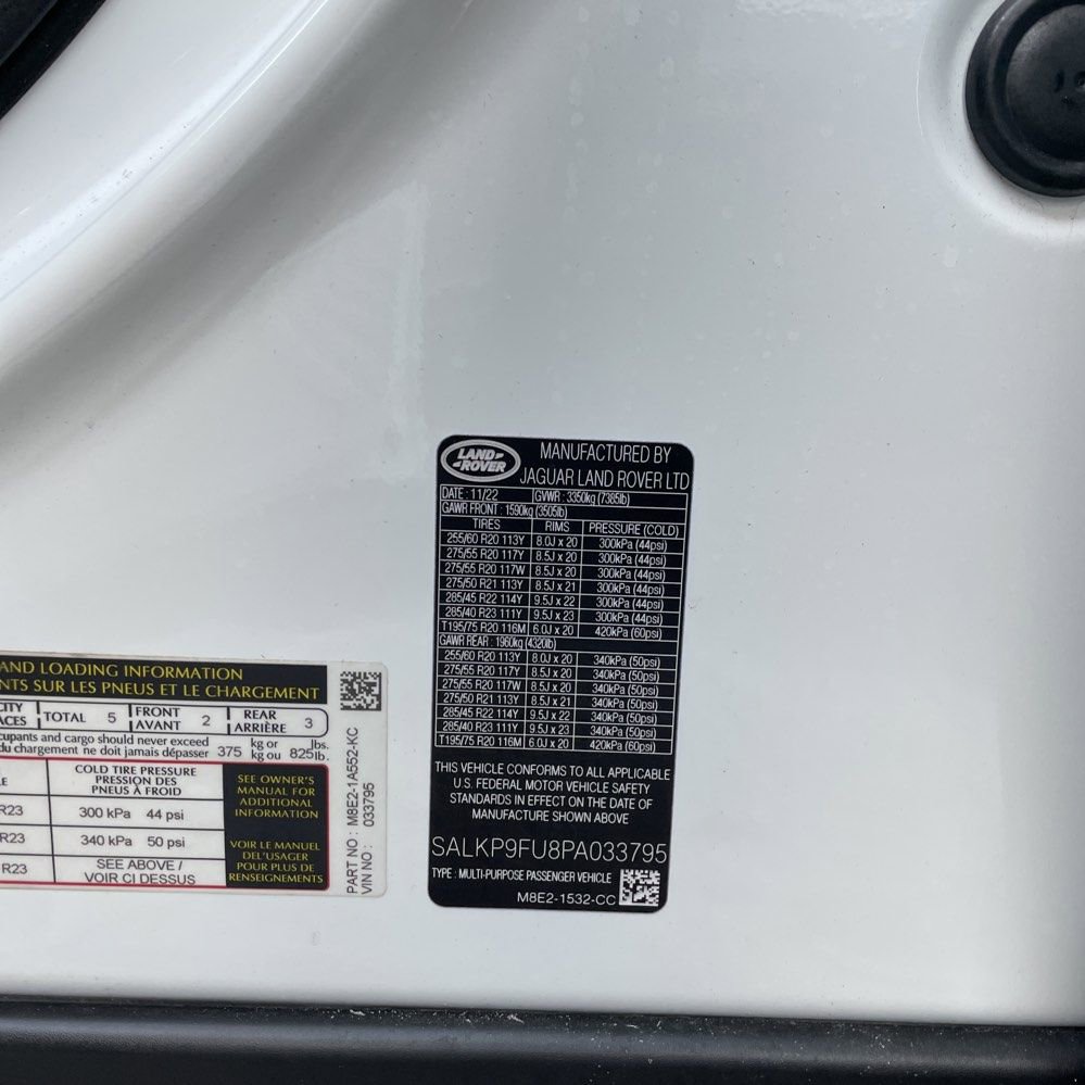 Used 2023 Land Rover Range Rover SE image 8