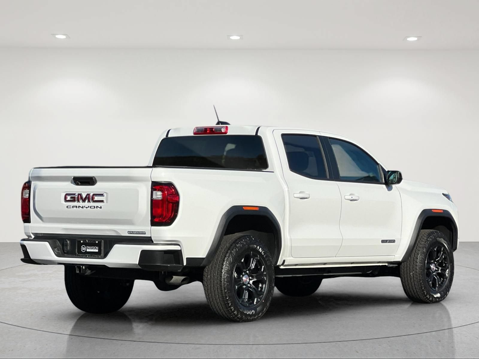 Used 2024 GMC Canyon Elevation w/ Trailering Package RWD image 5