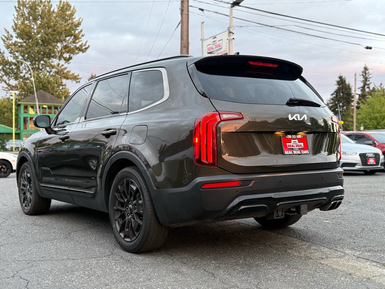 Used 2022 Kia Telluride EX w/ EX Premium Package AWD/4WD image 16
