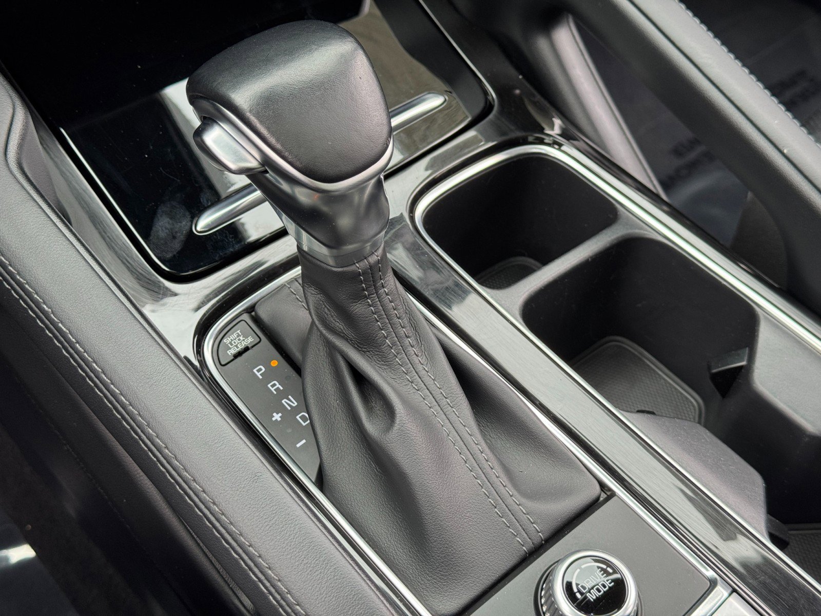 Used 2020 Kia Telluride SX FWD image 30
