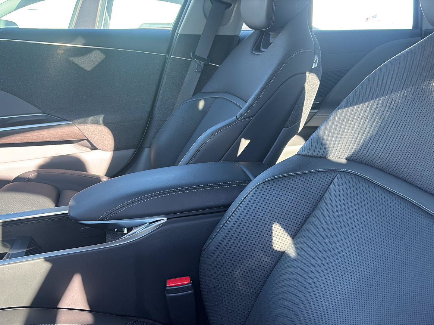 Used 2025 Lucid Air Touring AWD/4WD image 20