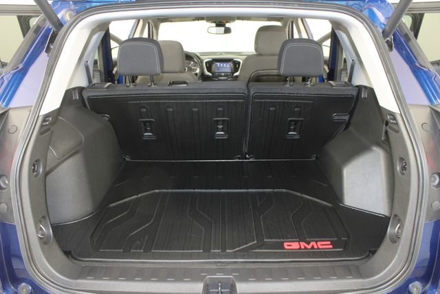 Used 2023 GMC Terrain SLE w/ Driver Convenience Package image 18