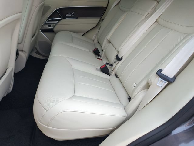 New 2026 Land Rover Range Rover SE AWD/4WD image 15