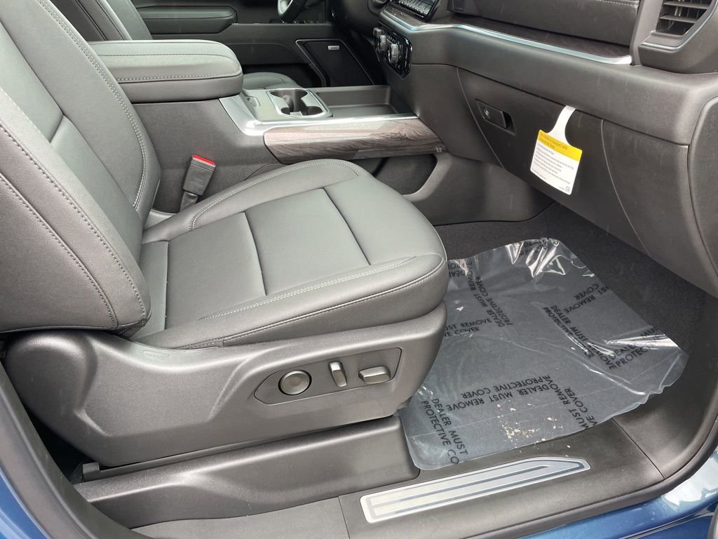 New 2026 Chevrolet Silverado 2500 LTZ w/ LTZ Premium Package image 32
