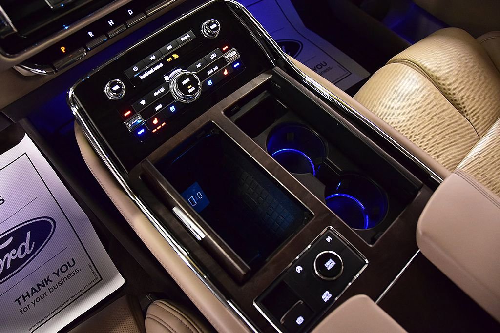 Used 2022 Lincoln Navigator Reserve image 23