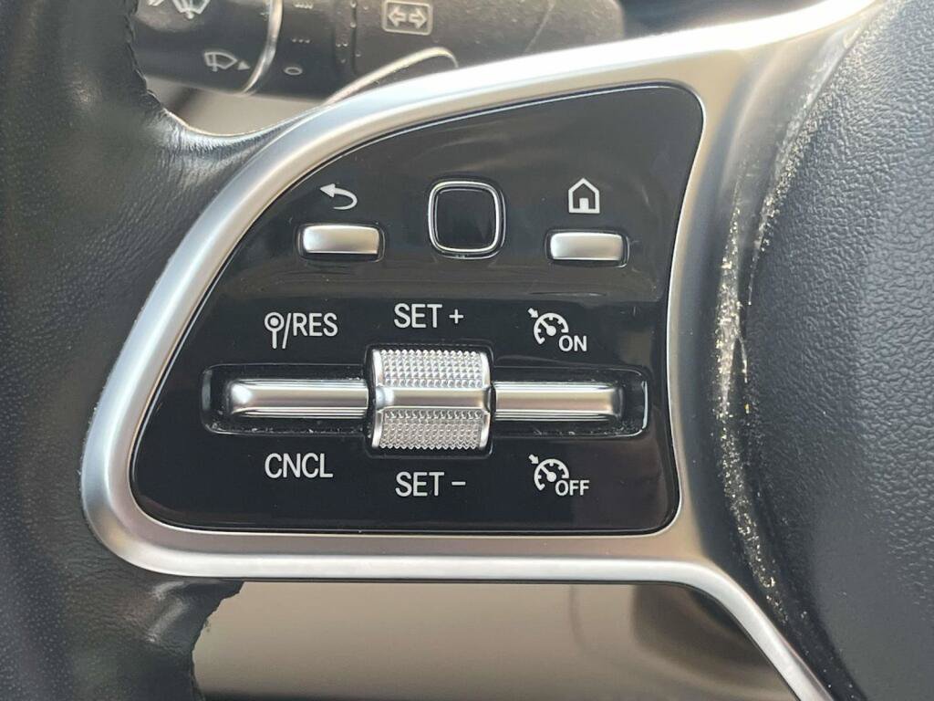 Used 2021 Mercedes-Benz C 300 4MATIC Sedan image 30