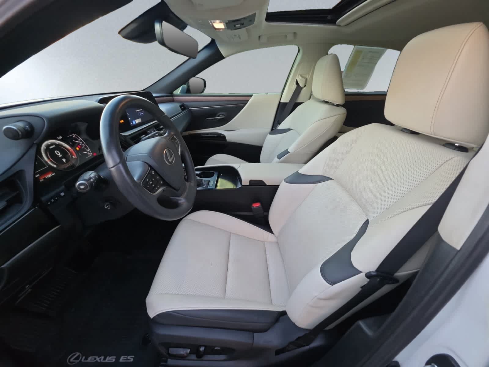 Used 2025 Lexus ES 350 w/ Premium Package FWD image 7