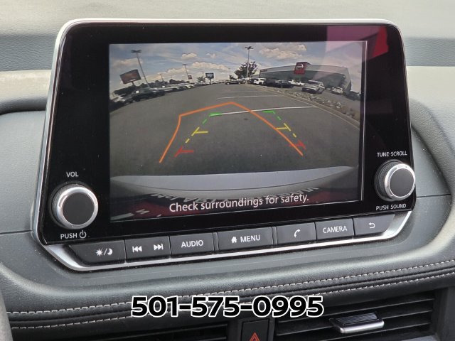 Used 2024 Nissan Rogue SV FWD image 25