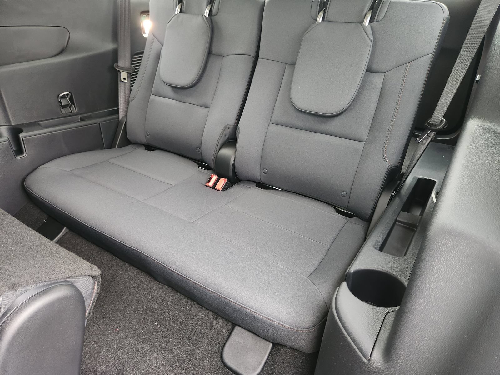New 2026 Ford Explorer Active RWD image 24