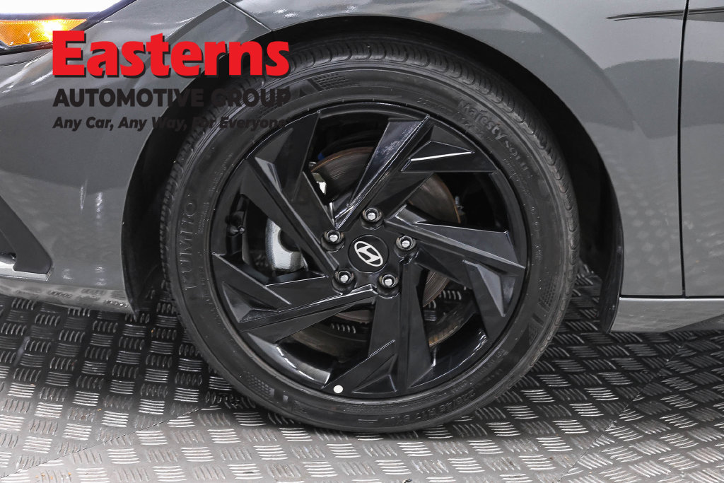 Used 2026 Hyundai Elantra Sport FWD image 32