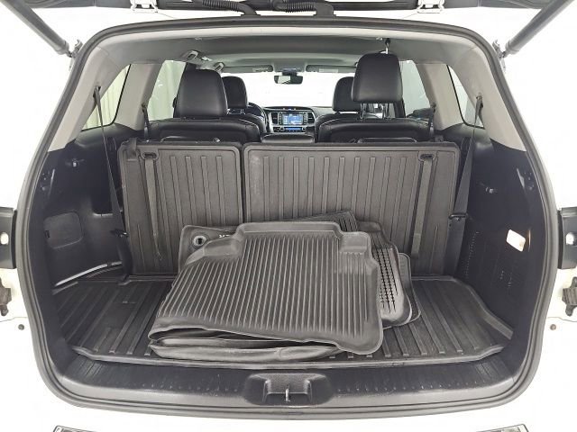 Used 2018 Toyota Highlander Limited AWD/4WD image 33