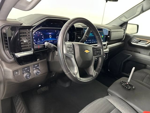 Used 2022 Chevrolet Silverado 1500 LT image 13