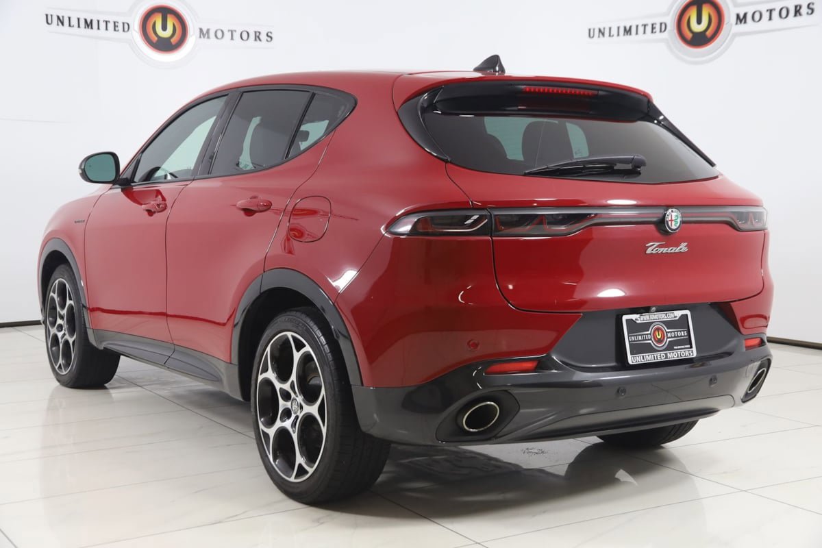 Used 2024 Alfa Romeo Tonale Veloce image 4