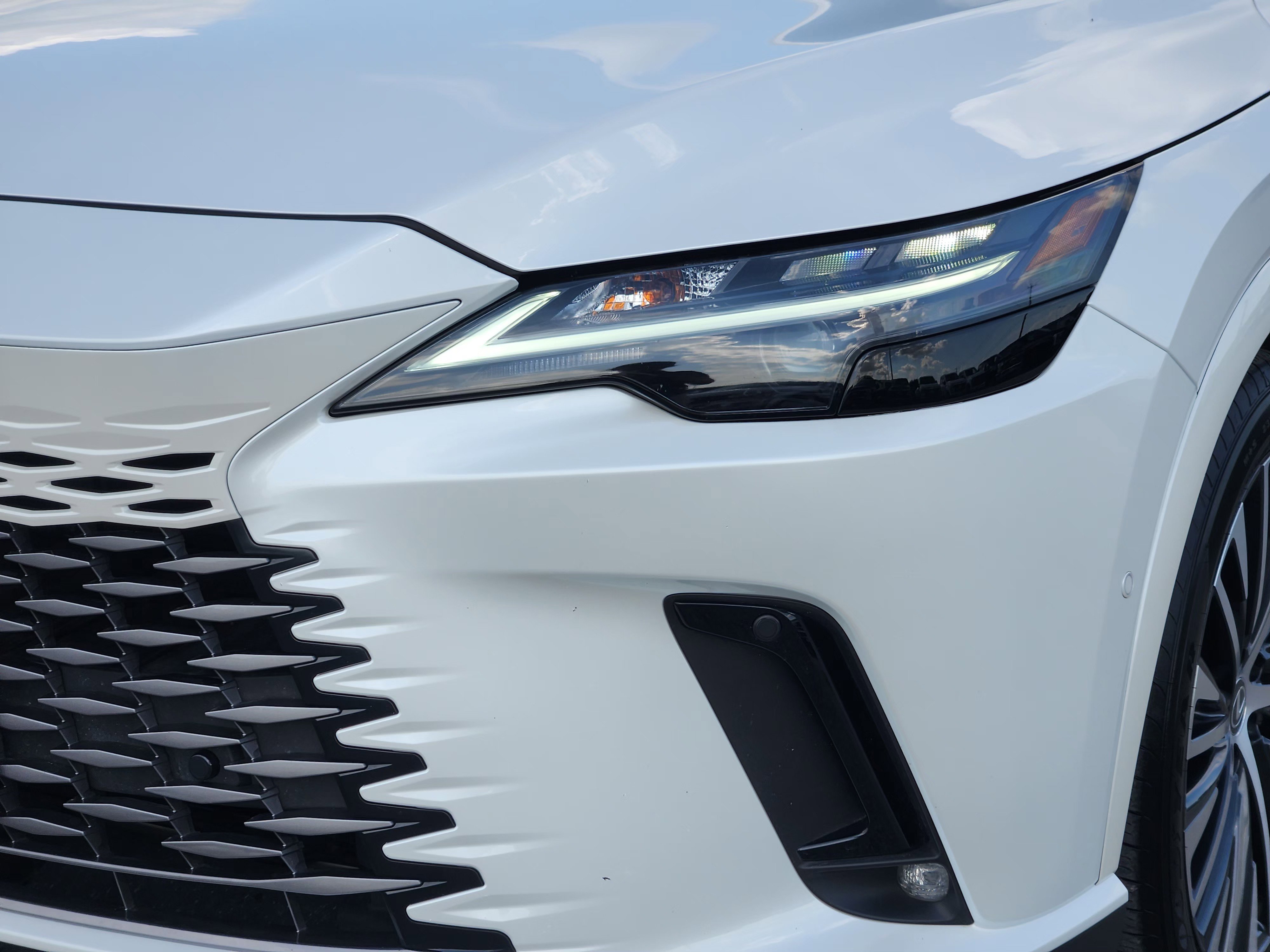 Used 2025 Lexus RX 350 w/ Convenience Package AWD/4WD image 8