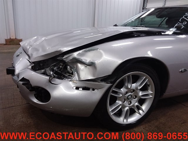 Used 2001 Jaguar XK8 Convertible image 16