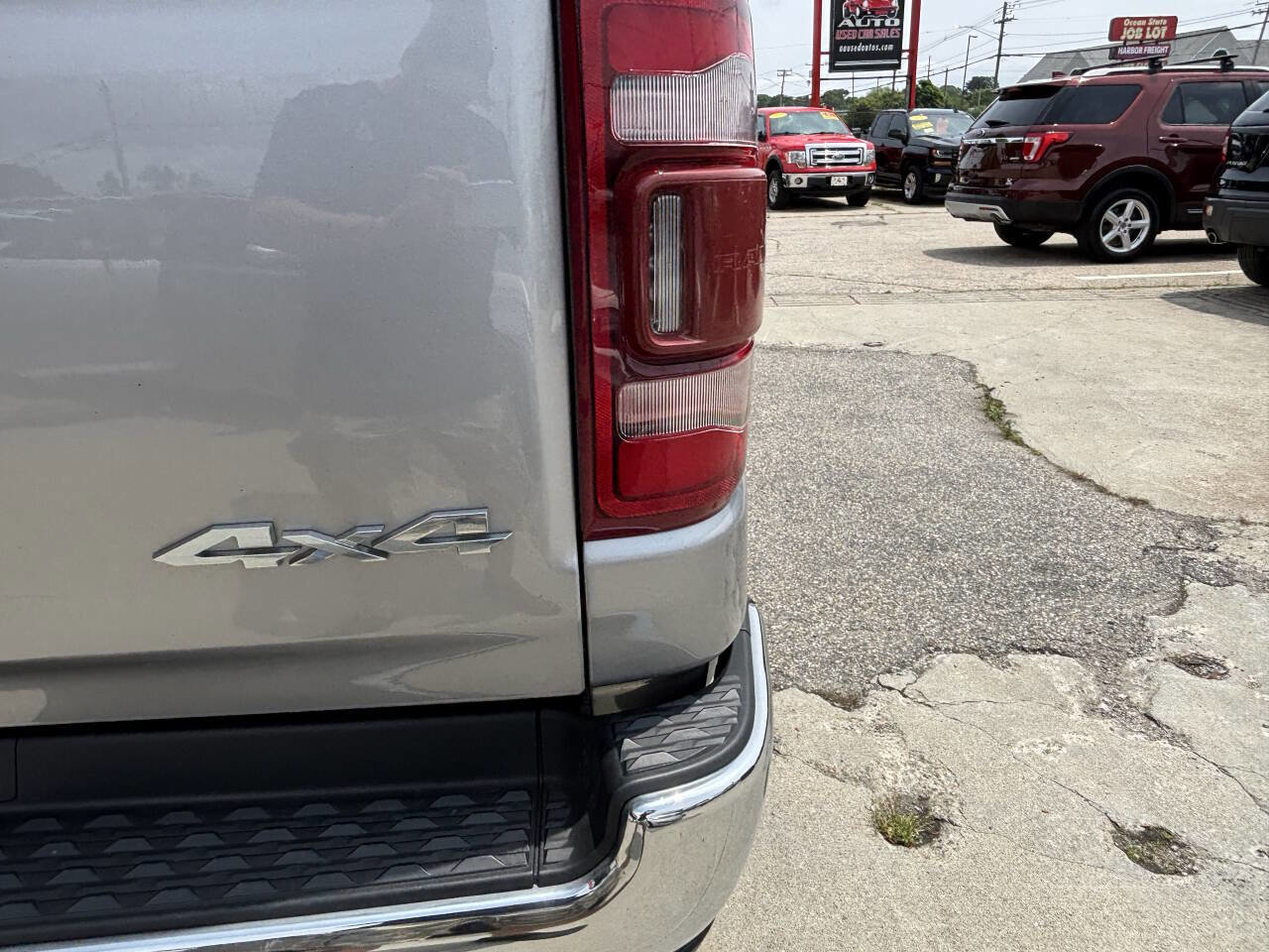 Used 2019 RAM 1500 Laramie image 18