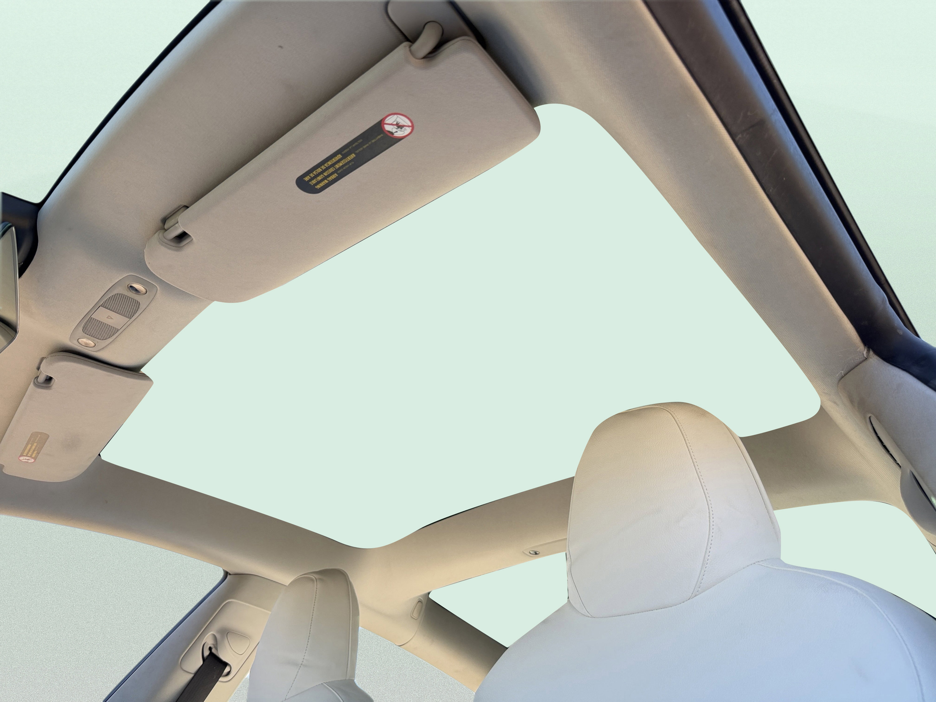 Used 2022 Tesla Model 3 Standard Range image 5