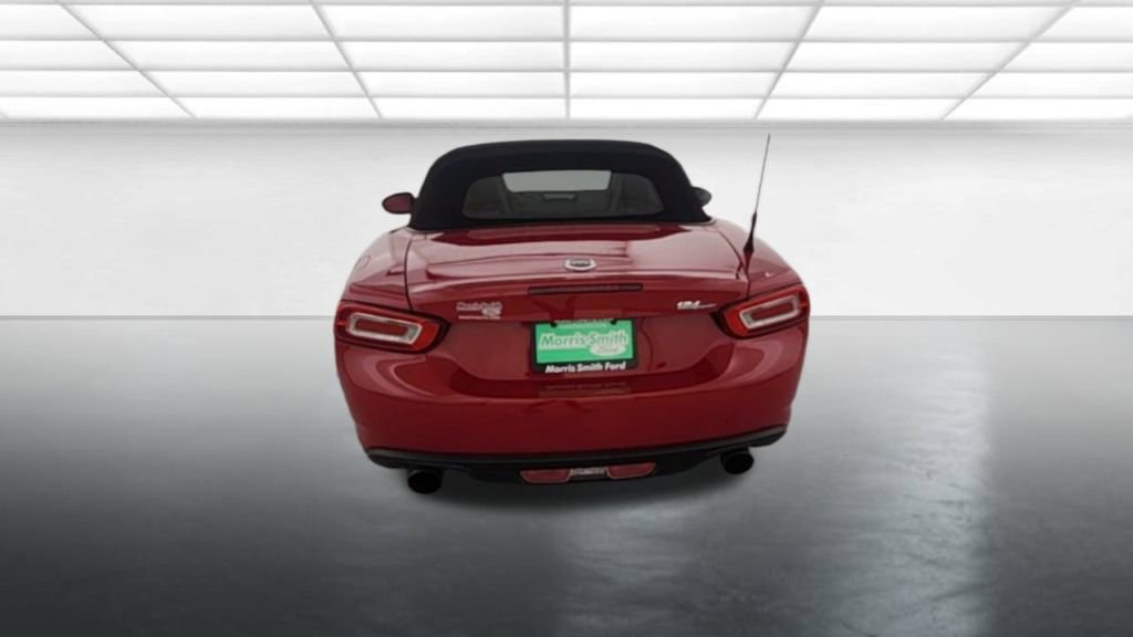 Used 2018 FIAT 124 Spider Classica RWD image 7