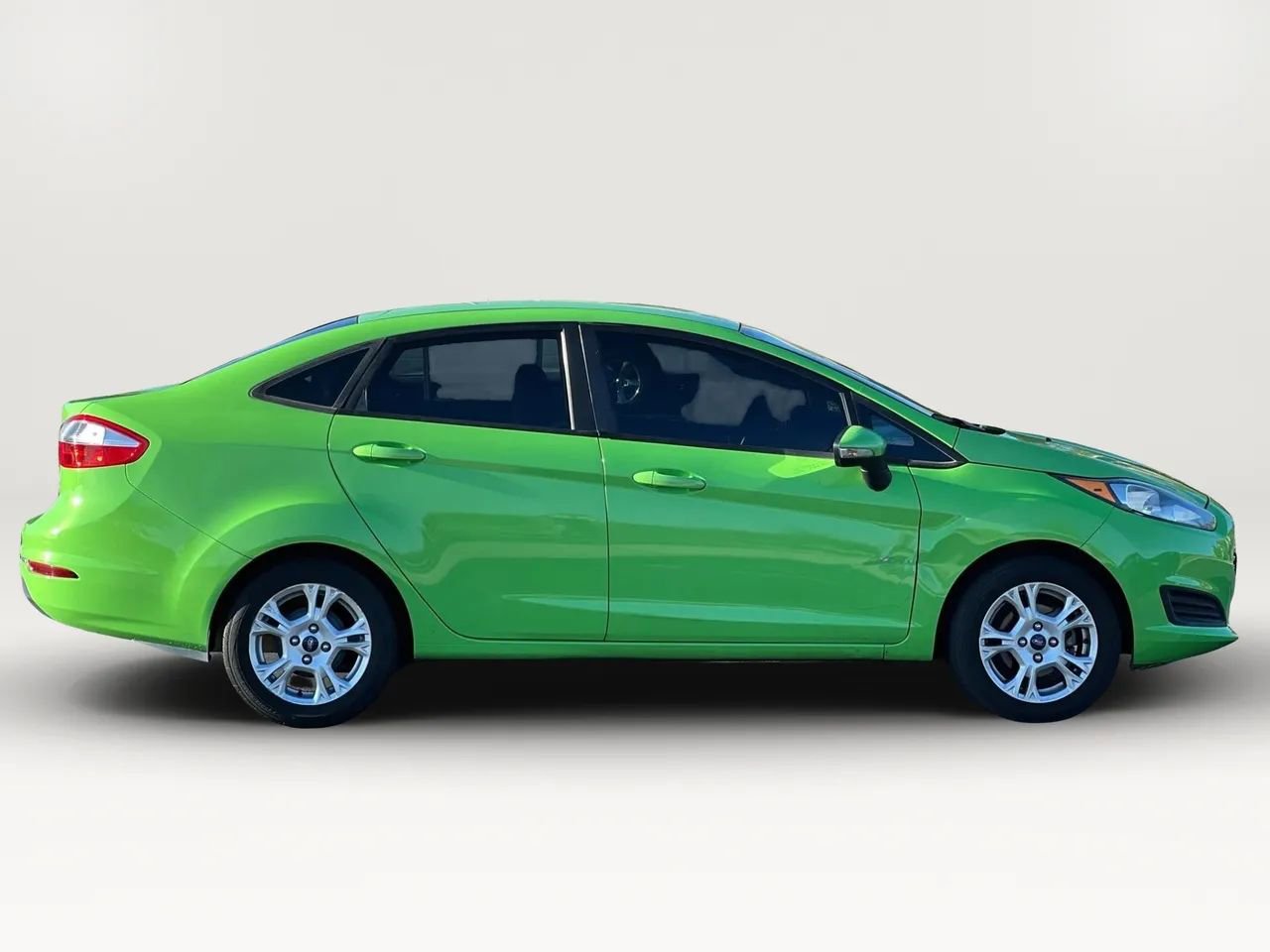 Used 2014 Ford Fiesta SE image 16