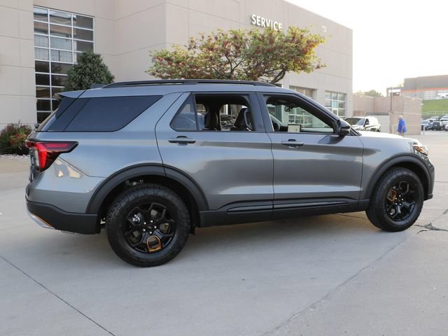 New 2026 Ford Explorer Tremor w/ Tremor Convenience Package AWD/4WD image 7