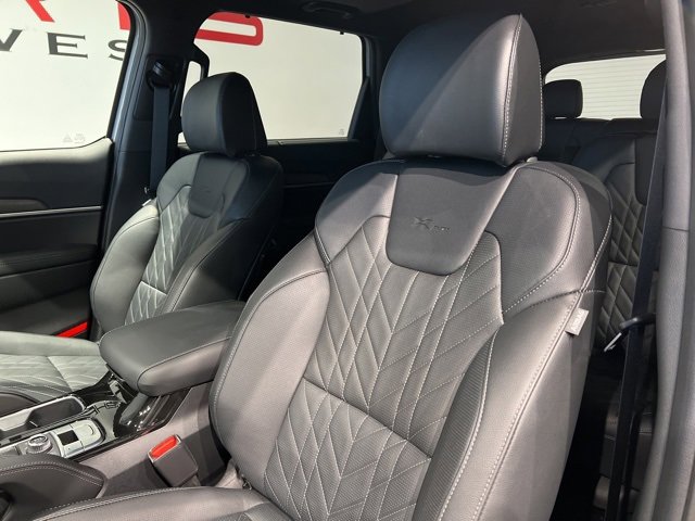 Used 2025 Kia Telluride AWD image 18