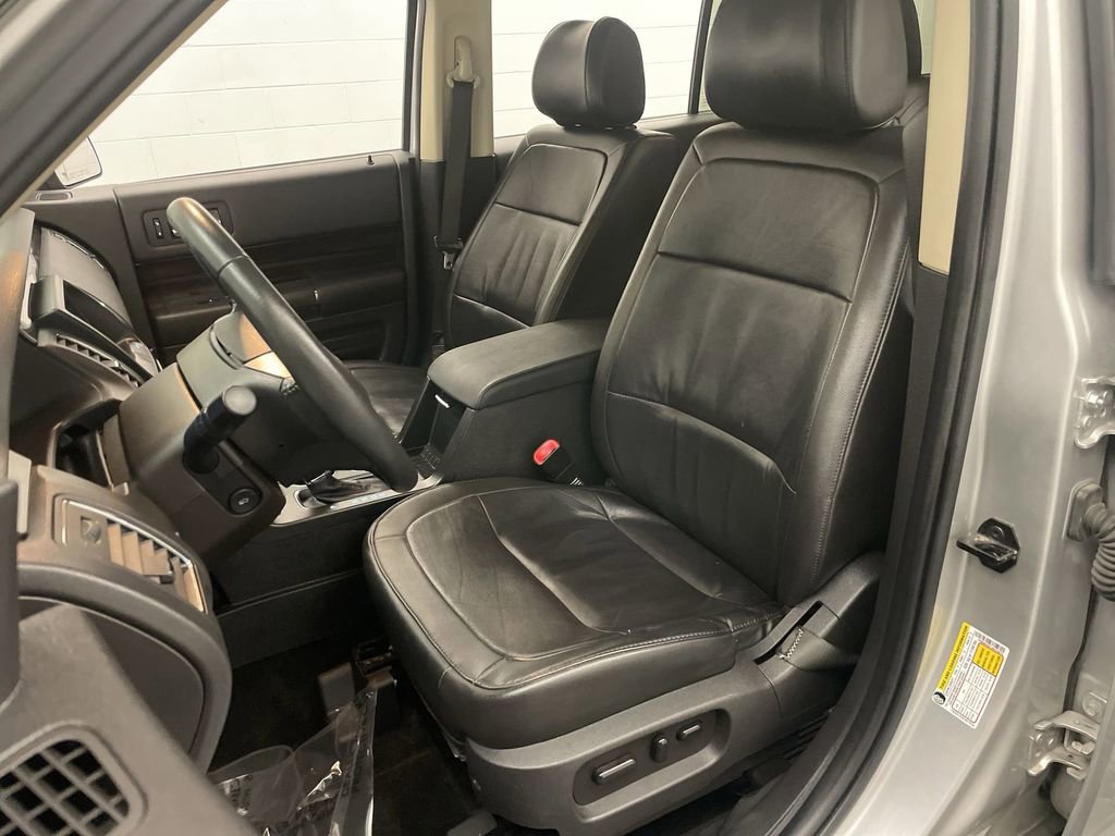 Used 2018 Ford Flex SEL w/ Equipment Group 202A FWD image 13
