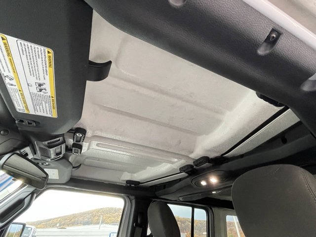 Used 2024 Jeep Wrangler Unlimited Rubicon 4xe image 9