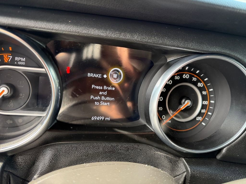 Used 2021 Jeep Wrangler Unlimited Sahara image 8