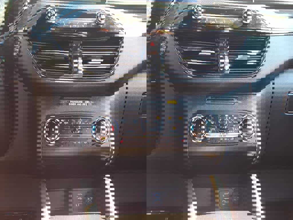 Used 2023 Ford Escape ST-Line image 16