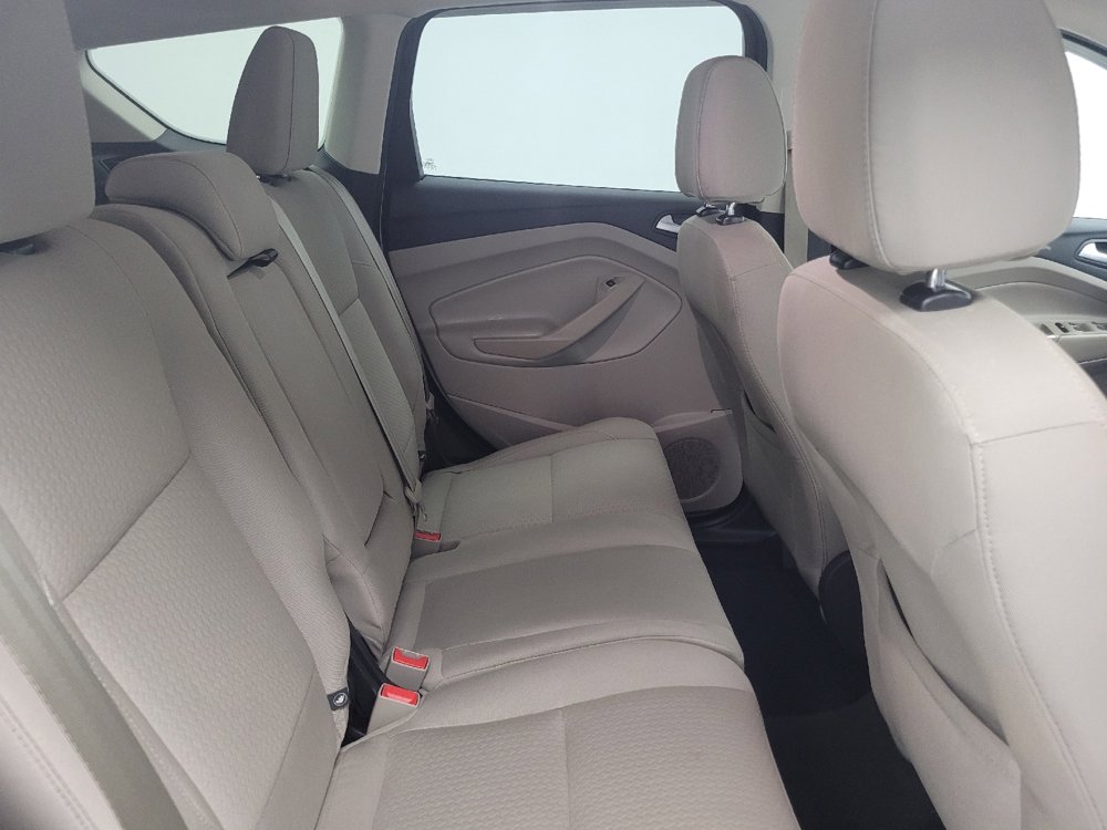 Used 2017 Ford Escape SE AWD/4WD image 19
