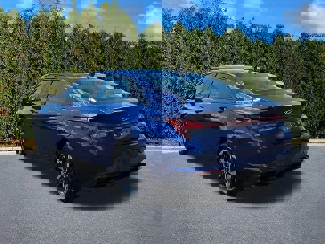 Certified 2023 Hyundai Elantra SEL w/ Convenience Package image 6