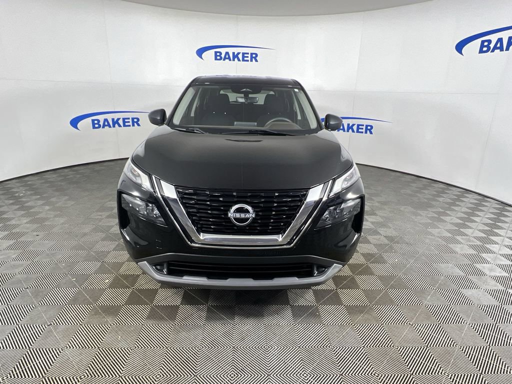 Used 2023 Nissan Rogue S image 3