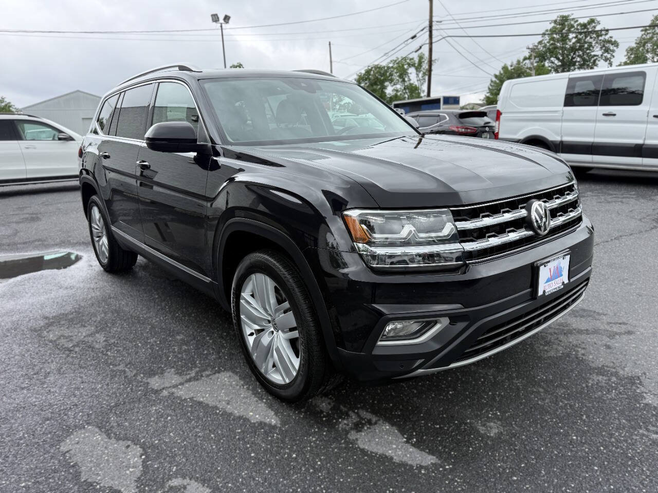 Used 2018 Volkswagen Atlas SEL Premium AWD/4WD image 4