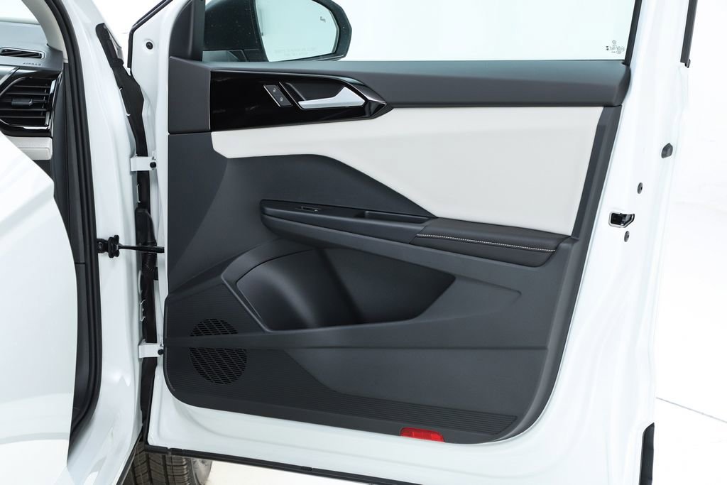 New 2026 Volkswagen Taos S image 68