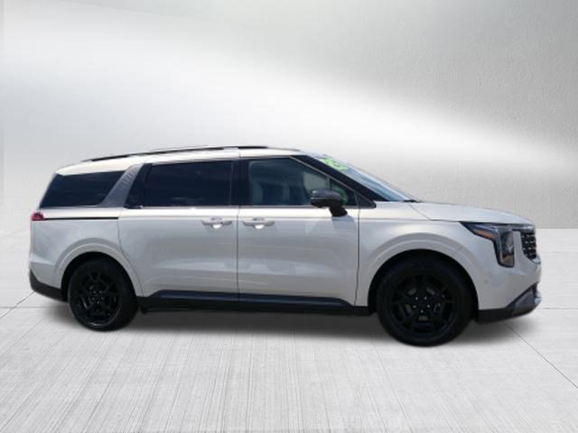 Certified 2025 Kia Carnival SX Prestige image 2
