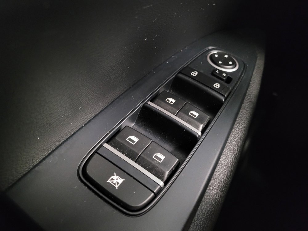 Used 2020 Kia Forte LXS FWD image 27