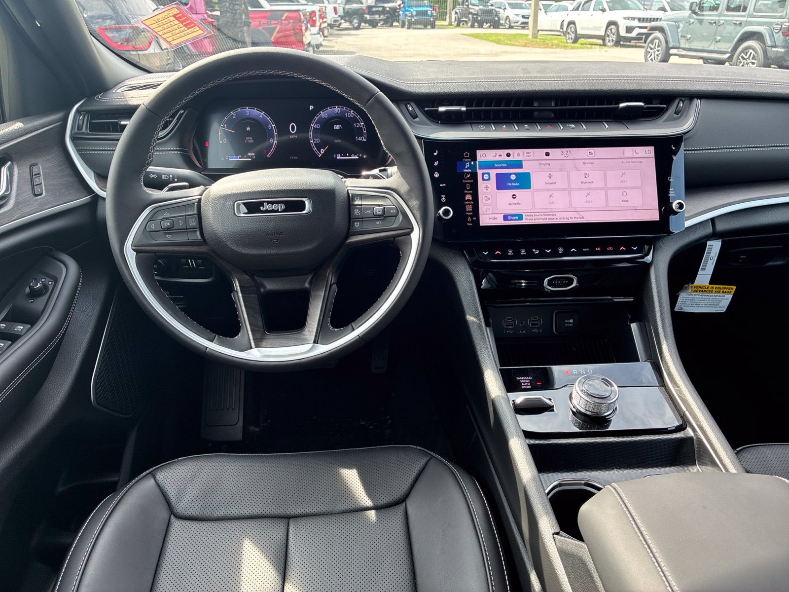 New 2027 Jeep Grand Cherokee Limited AWD/4WD image 23