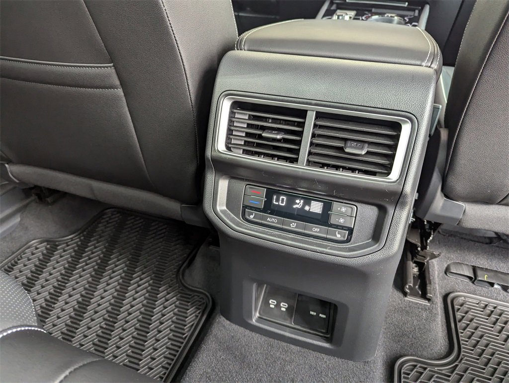 New 2025 Volkswagen Atlas SEL Premium R-Line image 37