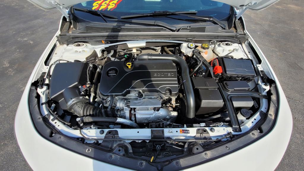 Used 2023 Chevrolet Malibu RS image 17