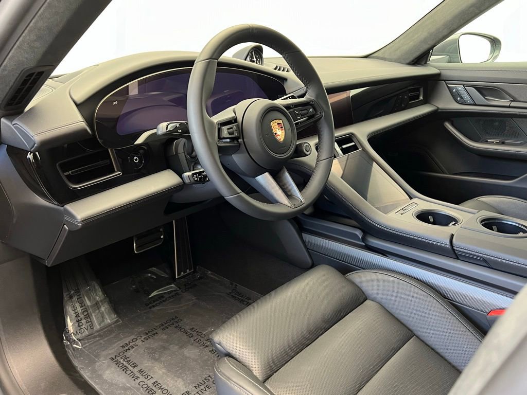 New 2025 Porsche Taycan GTS image 4