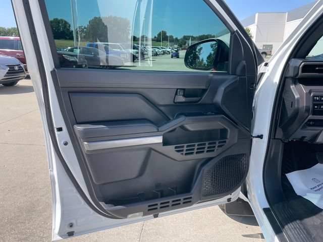 Used 2026 Toyota Tacoma SR5 AWD/4WD image 20