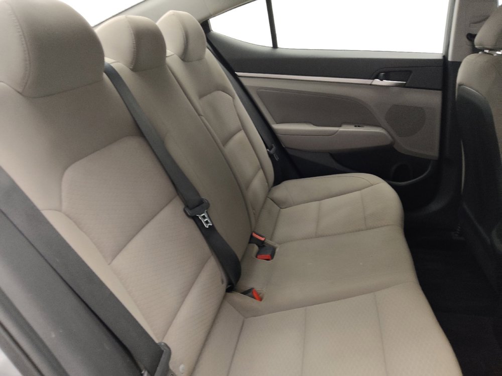 Used 2020 Hyundai Elantra SEL FWD image 19