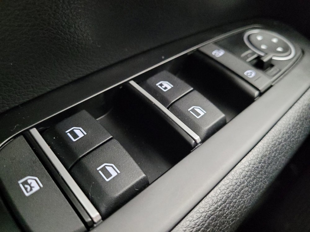Used 2025 Kia Soul LX image 27
