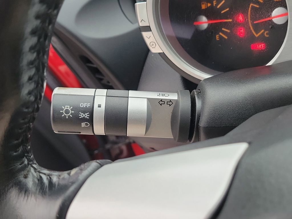 Used 2005 Nissan 350Z Grand Touring image 29