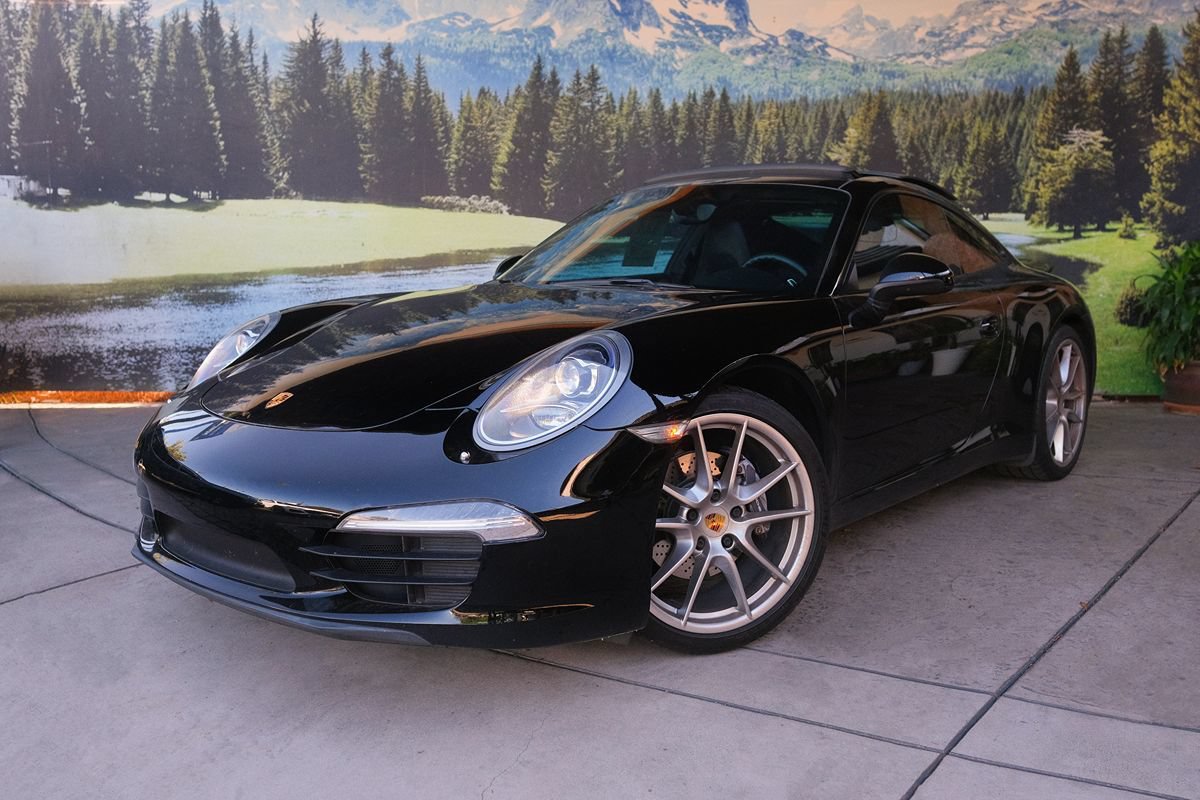 Used 2013 Porsche 911 Carrera RWD image 1